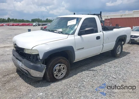 2002 Chevrolet Silverado 2500Hd z USA, uszkodzony, nr VIN 1GCHC24U22E262160